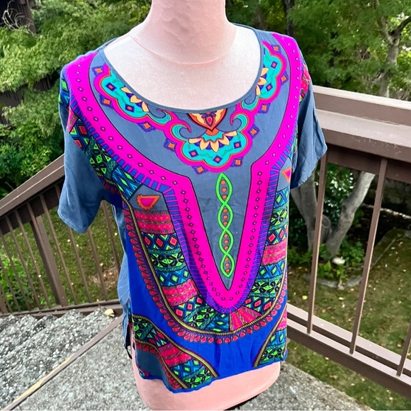 Colorful lightweight,  short sleeve blouse  ethnic vibes, xs - Picture 1 of 7